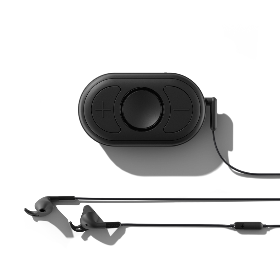 CEECOACH PLUS_schwarz_von vorne_mit Headset CEECOACH PLUS_schwarz_von vorne_mit Headset